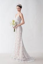 Beautiful Lace Spaghetti Strap Trumpet Wedding Dress GJS2429