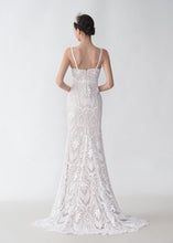 Beautiful Lace Spaghetti Strap Trumpet Wedding Dress GJS2429